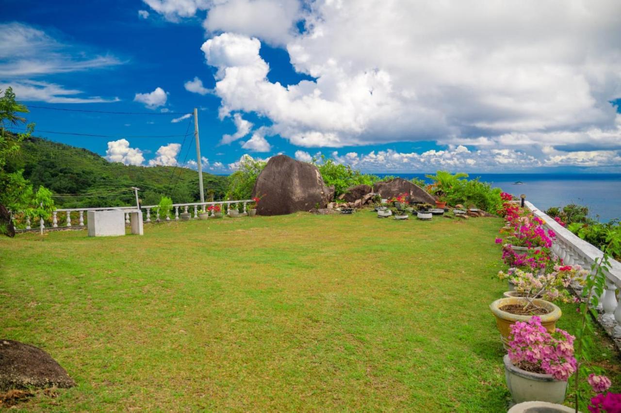 Maison Du Soleil Self Catering Anse Lazio Exterior photo